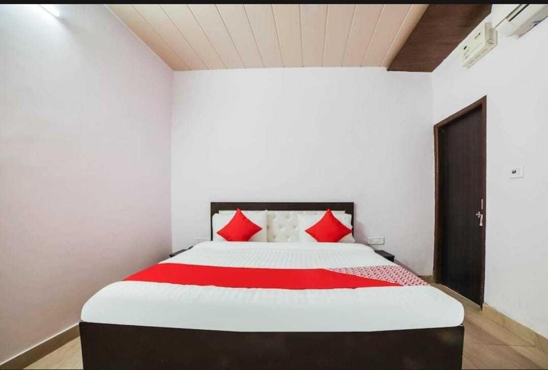 Hotel O Kl Khari Near Ashoka Park Mein Metro New Delhi Extérieur photo